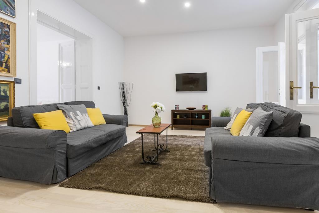 Apartment Amruseva Zagreb Bagian luar foto